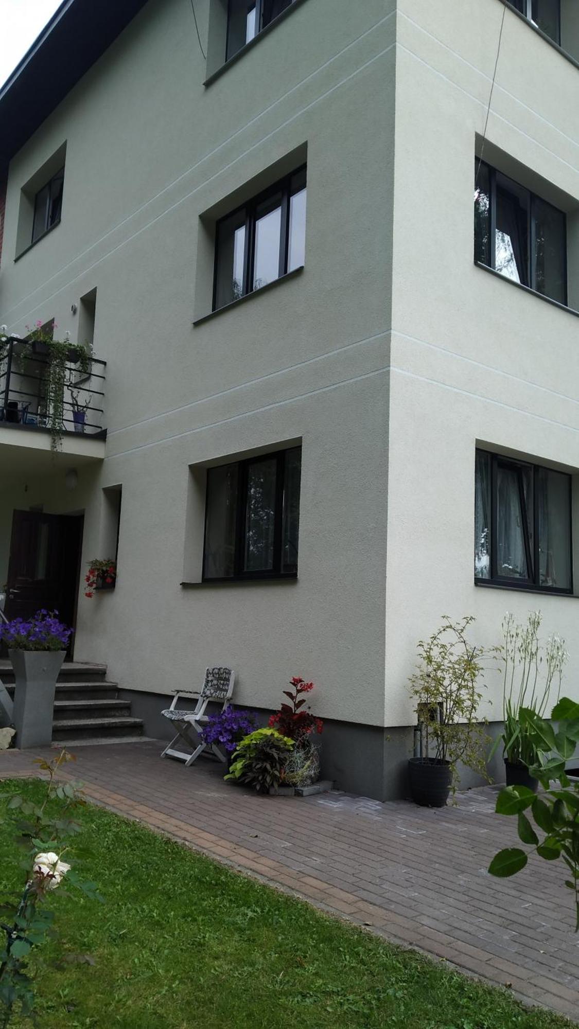 Studio Apartment And Free Airport Transfer Riga Luaran gambar